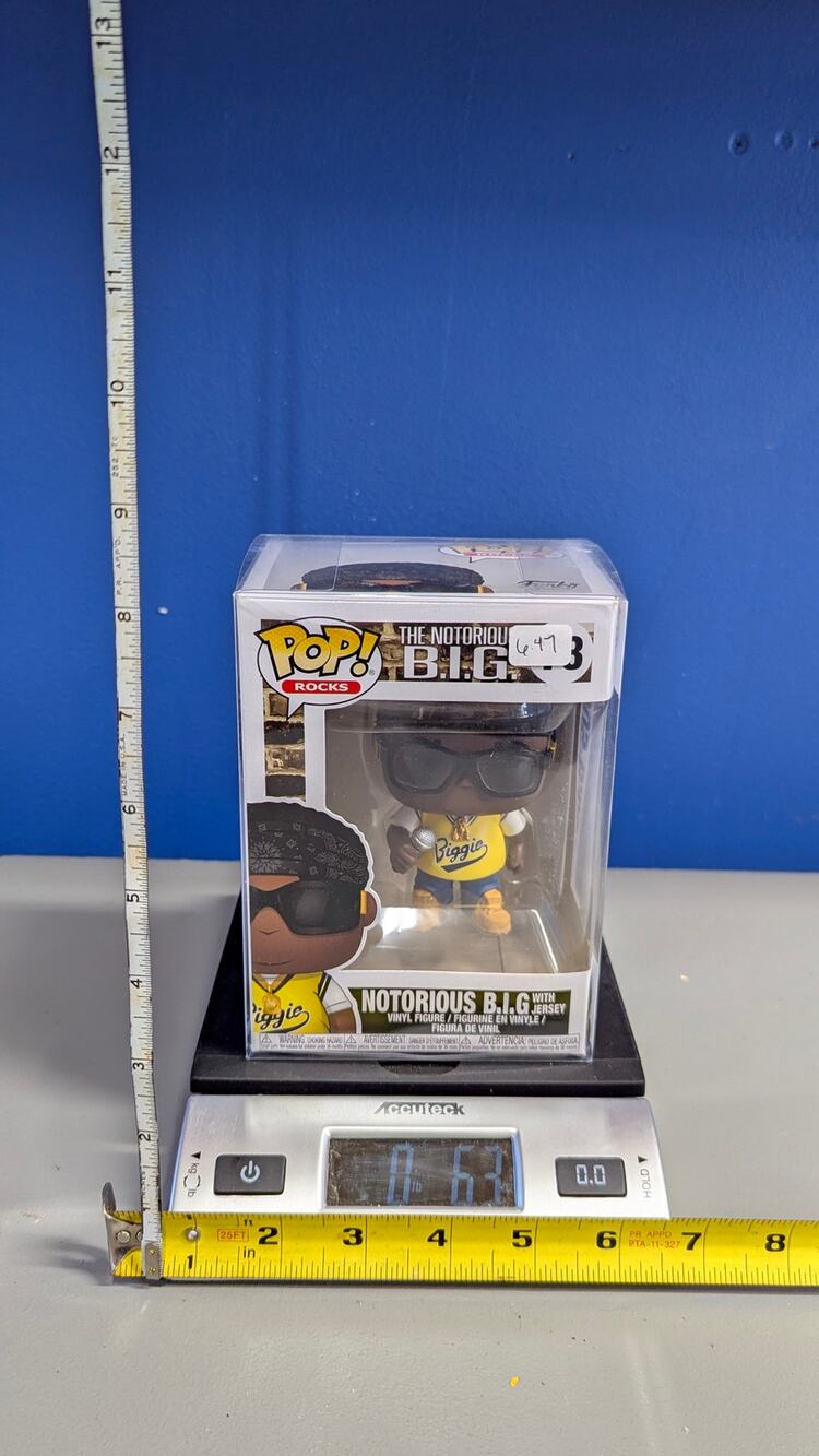 Funko Pop Rocks Notorious BIG with Crown #77 Vinyl Figure New